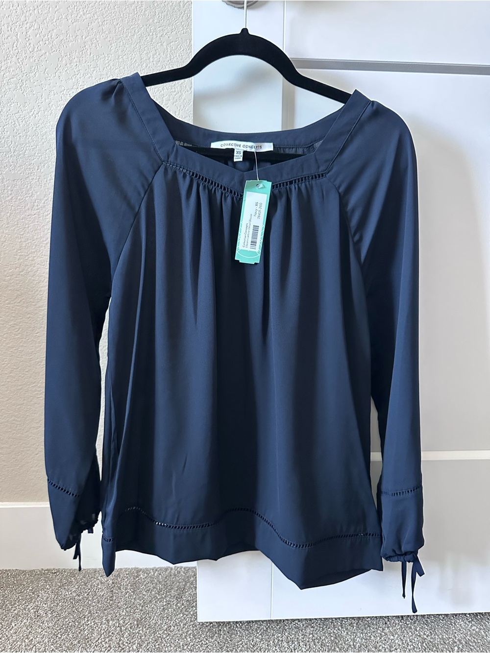 NWT Collective Concepts Elizaro Lattice Detail Blouse Navy XS Stitch Fix